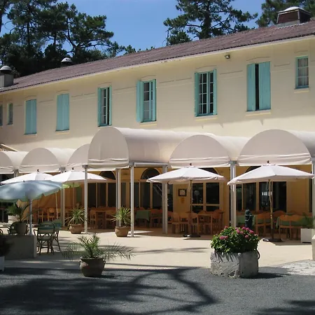 Resort Les Buissonnets 3*