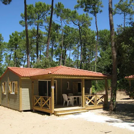 Les Buissonnets 3*