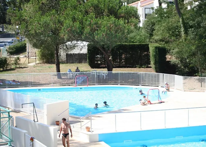 Les Buissonnets Resort 3*